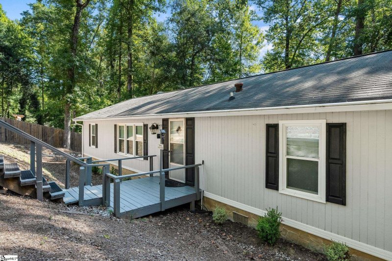 Property image 4 of 891 Shelor Ferry Road in Port Bass, Fair Play, SC 29643-2054