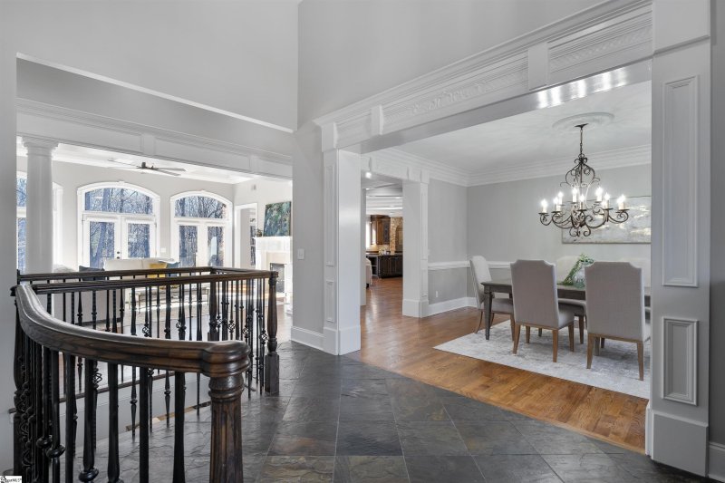 Property image 2 at 100 Sorrento Drive, Greenville, SC 29609