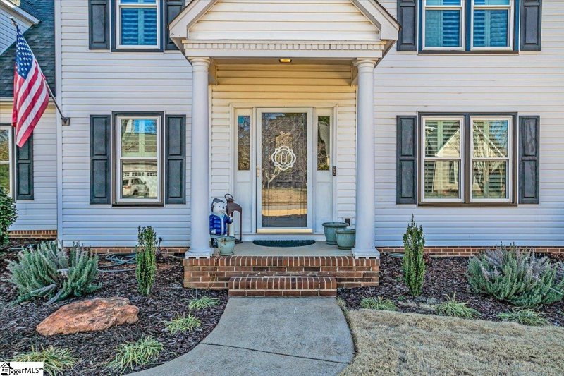 Property image 2 at 15 Chariot Lane, Simpsonville, SC 29681