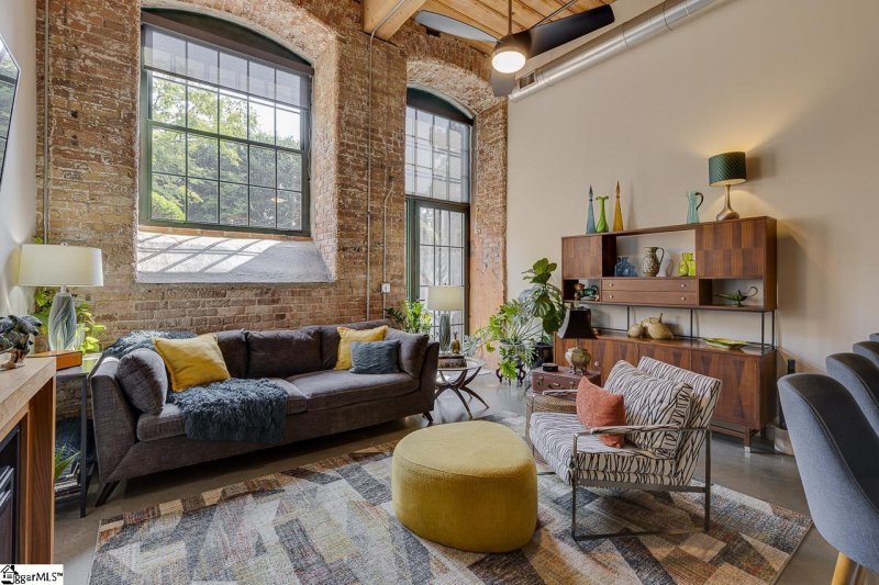 Property image 4 at 400 Mills Avenue, Greenville, SC 29605