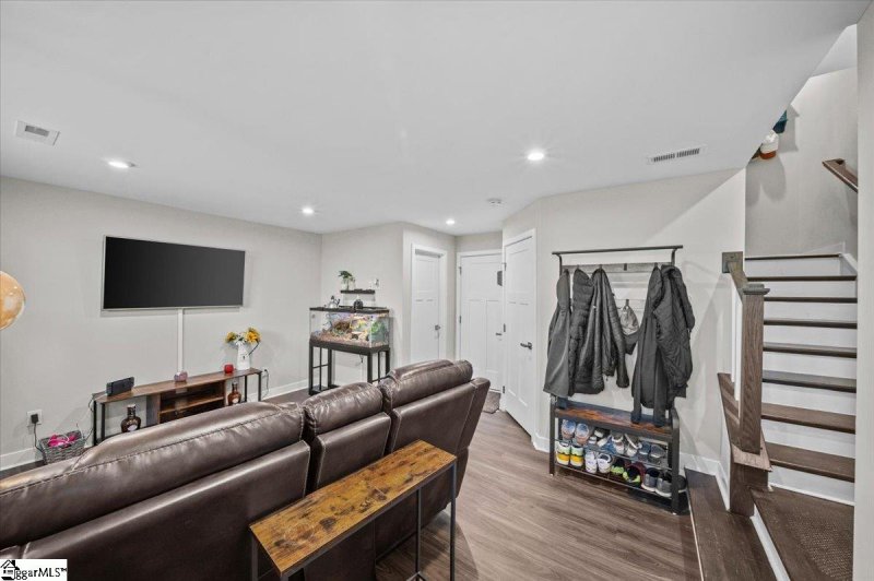 Property image 2 at 101 Rollins Avenue, Greenville, SC 29607