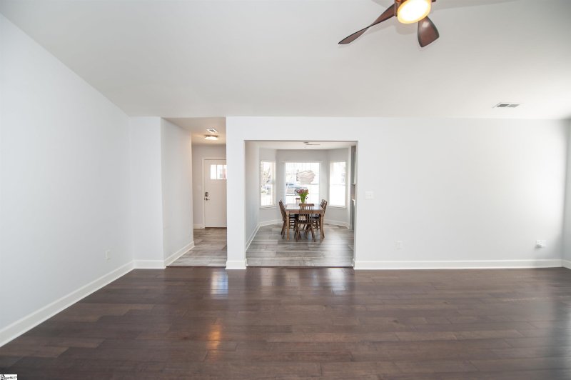 Property image 3 at 11 Two Creeks Court, Simpsonville, SC 29680