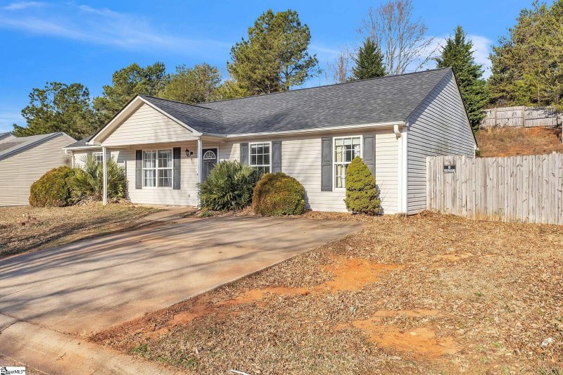 Property image 3 at 27 Backwater Way, Greenville, SC 29611