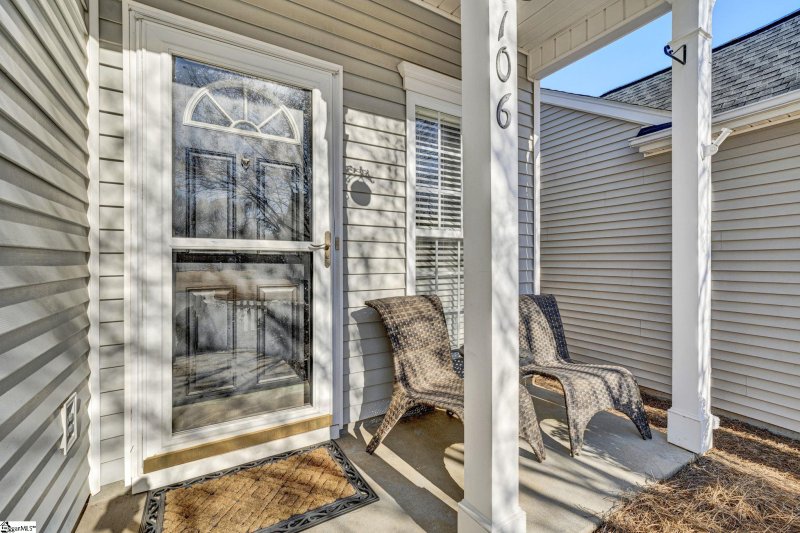 Property image 2 at 106 Callbeck Lane, Simpsonville, SC 29681