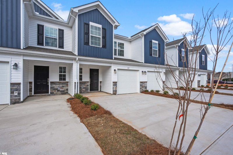 Property image 2 at 817 Sandbach Road, Spartanburg, SC 29301