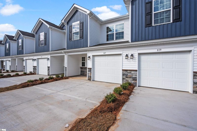 Property image 3 at 817 Sandbach Road, Spartanburg, SC 29301