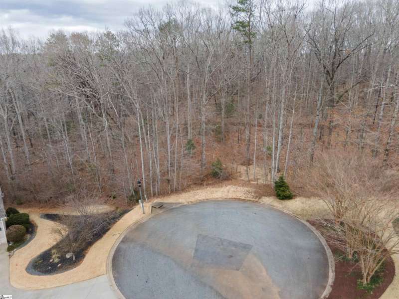Property image 4 of 799 E Long Bay Drive in Woodfin Ridge, Inman, SC 29349