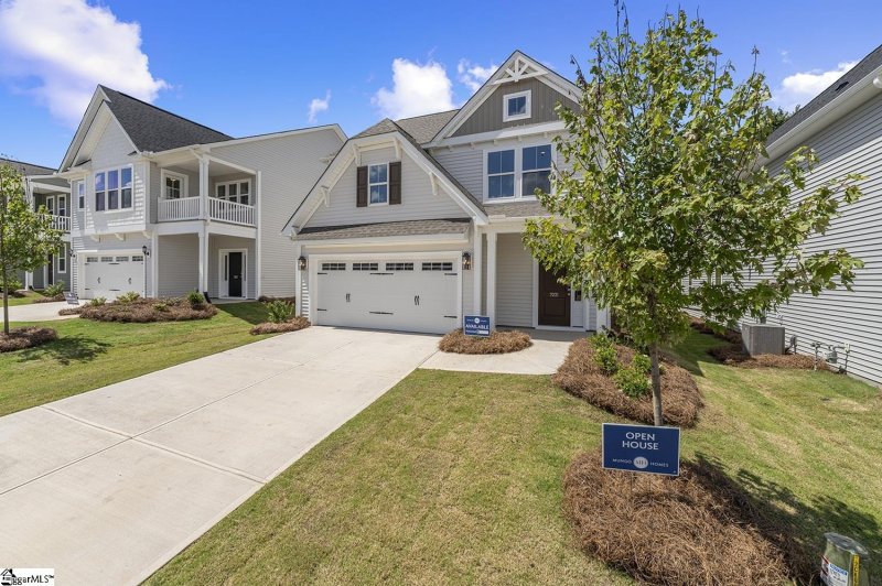 Property image 2 of 7031 New Horizons Lane in Landmark Commons, Boiling Springs, SC 29316