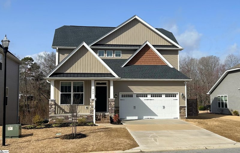 222 Everard Lane