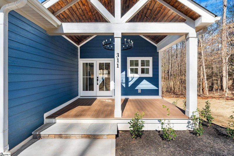 Property image 2 at 311 Nicklaus Road, Westminster, SC 29693