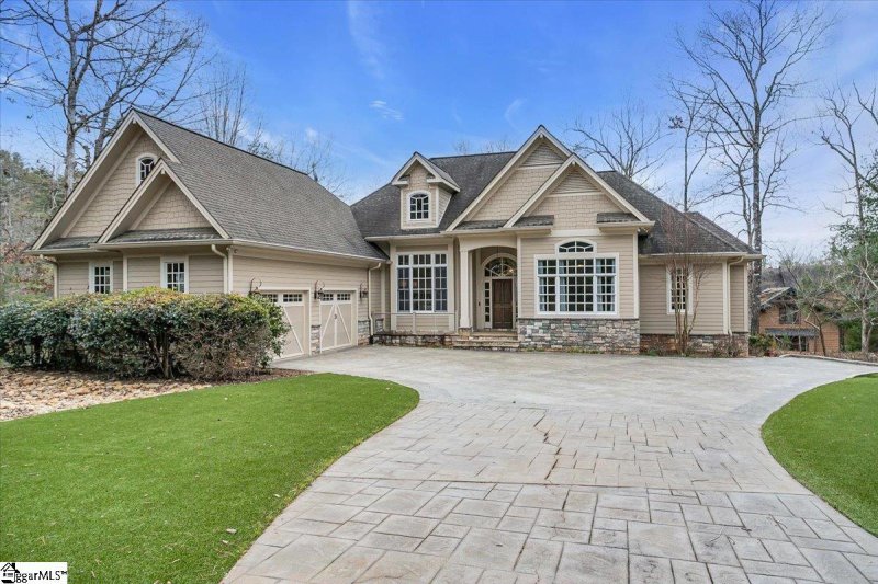 The Cliffs at Keowee Falls North, Salem community