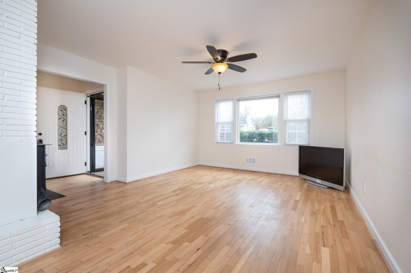 Property image 4 at 20 Friartuck Road, Greenville, SC 29607