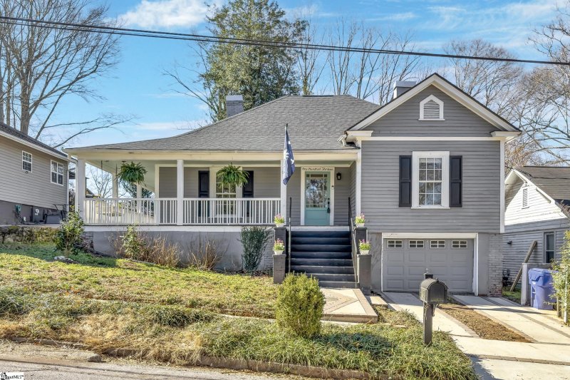 113 Ebaugh Avenue