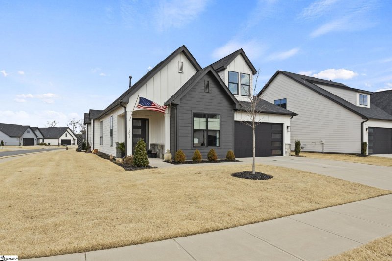 Property image 3 at 201 Pleasant Brook Road, Simpsonville, SC 29680