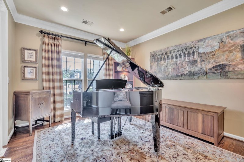 Property image 3 at 1006 Carriage Park Circle, Greer, SC 29650
