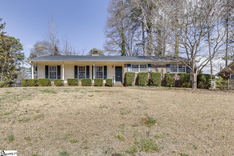 Property image 2 at 209 Shelton Drive, Spartanburg, SC 29307