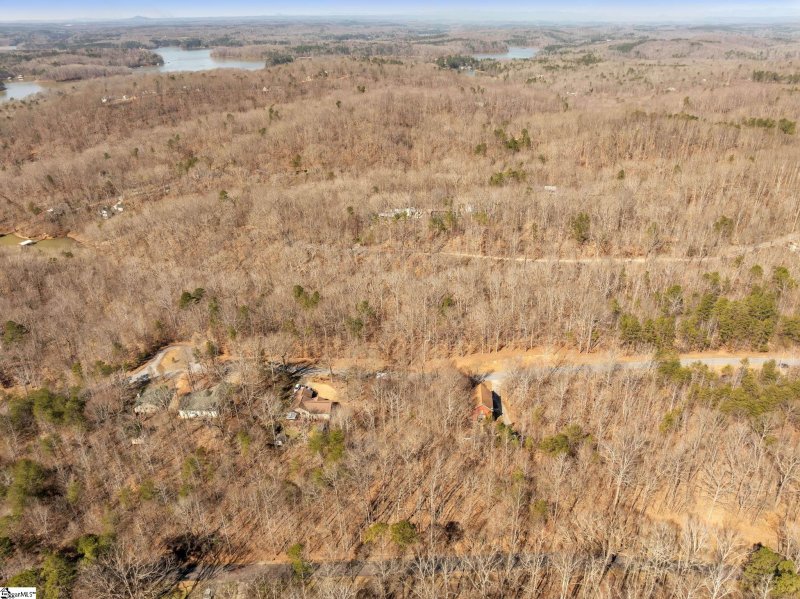 Property image 3 at 328 Pointe Road, Westminster, SC 29693