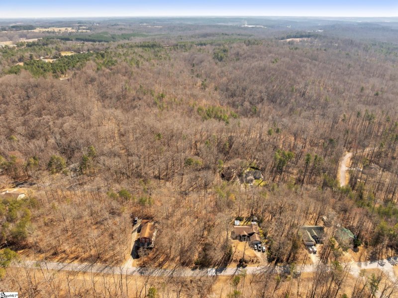 Property image 4 at 328 Pointe Road, Westminster, SC 29693