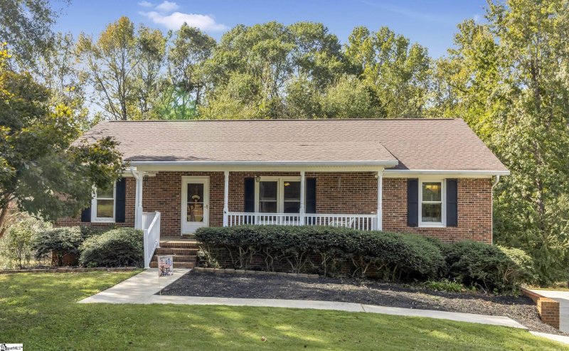 Property image 4 at 400 Quail Run Circle, Fountain Inn, SC 29644