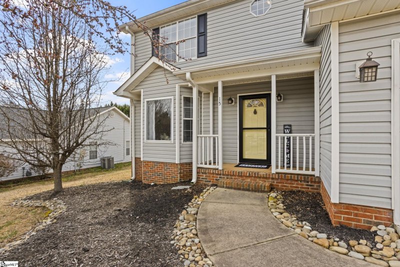 Property image 4 at 15 Michell Drive, Taylors, SC 29687