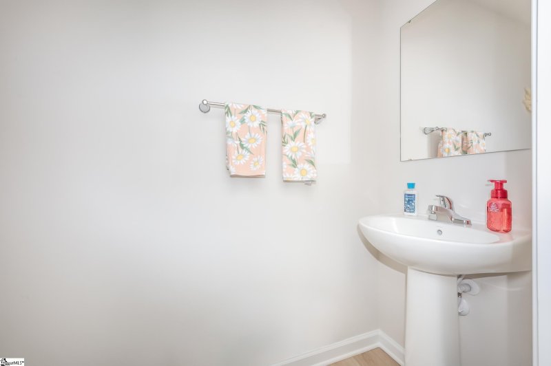 Property image 4 at 218 Sarnesfield Way, Greenville, SC 29605