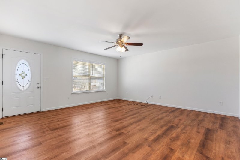 Property image 3 at 608 Ruddy Creek Circle, Greer, SC 29651