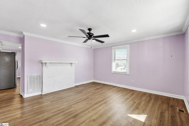 Property image 4 at 17 Lermann Drive, Greenville, SC 29605