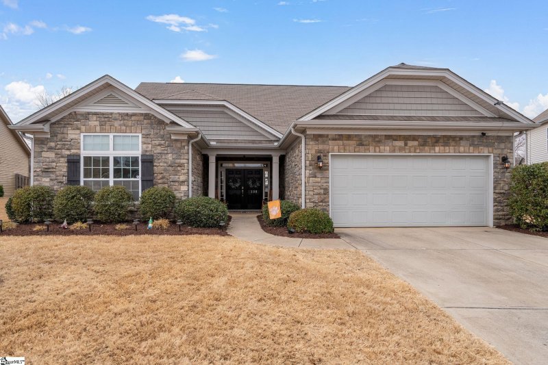 Property image 2 at 199 Willowbottom Drive, Greer, SC 29651