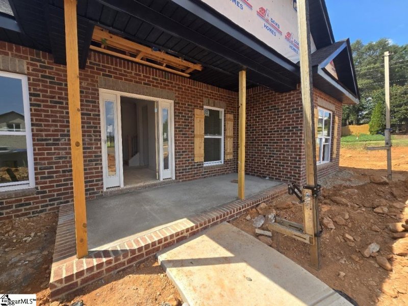 Property image 3 at 100 Rolling Waters Drive, Greenville, SC 29605