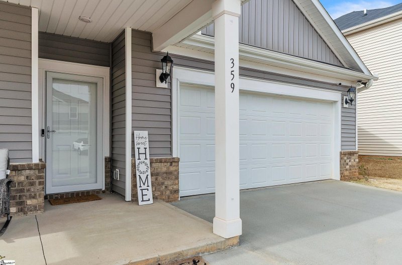 Property image 2 at 359 Pewter Circle, Simpsonville, SC 29680