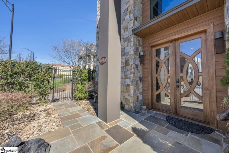Property image 3 of 604 N Main Street in Downtown, Greenville, SC 29601