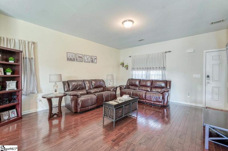 Property image 4 at 955 Rip Rap Drive, Boiling Springs, SC 29316