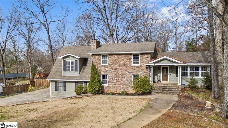 Property image 3 at 110 Bexhill Court, Greenville, SC 29609