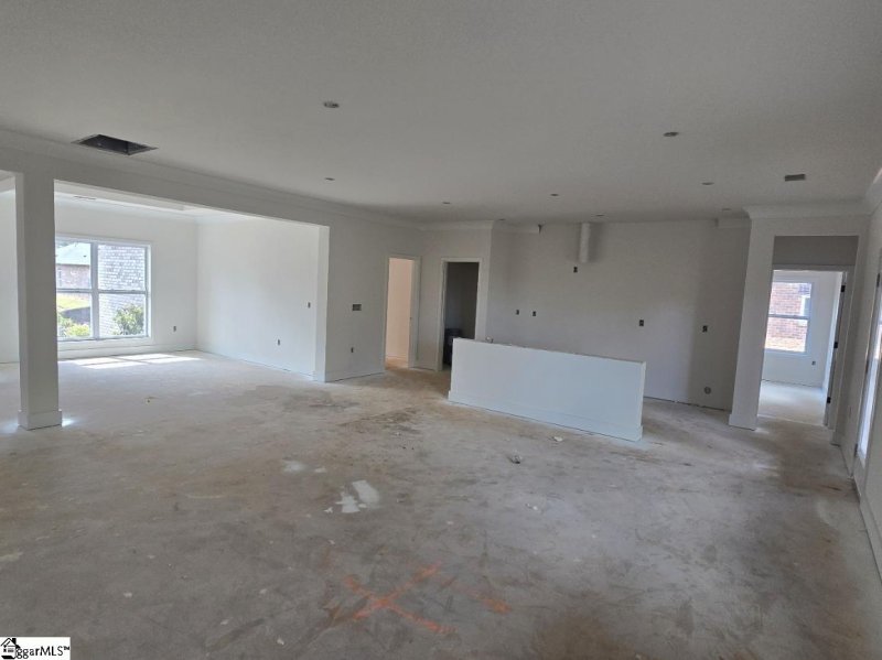 Property image 4 of 205 Rolling Waters Drive in Hidden Lake Estates, Greenville, SC 29605