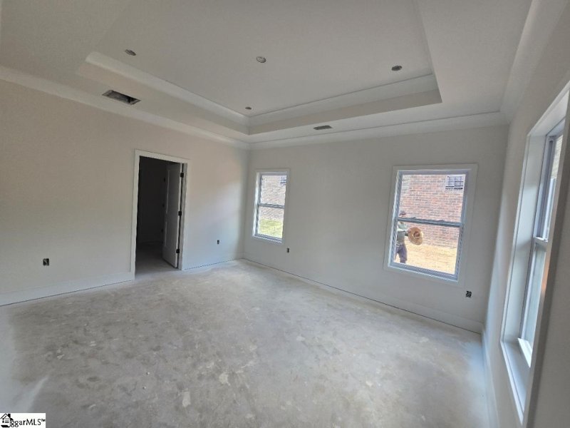 Property image 5 of 205 Rolling Waters Drive in Hidden Lake Estates, Greenville, SC 29605