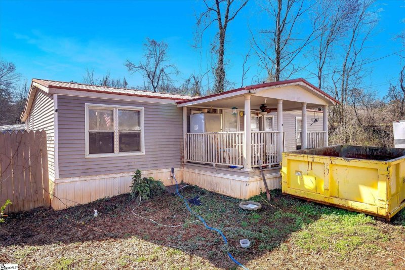 Property image 2 at 108 Shady Acres Circle, Greenville, SC 29611-7076