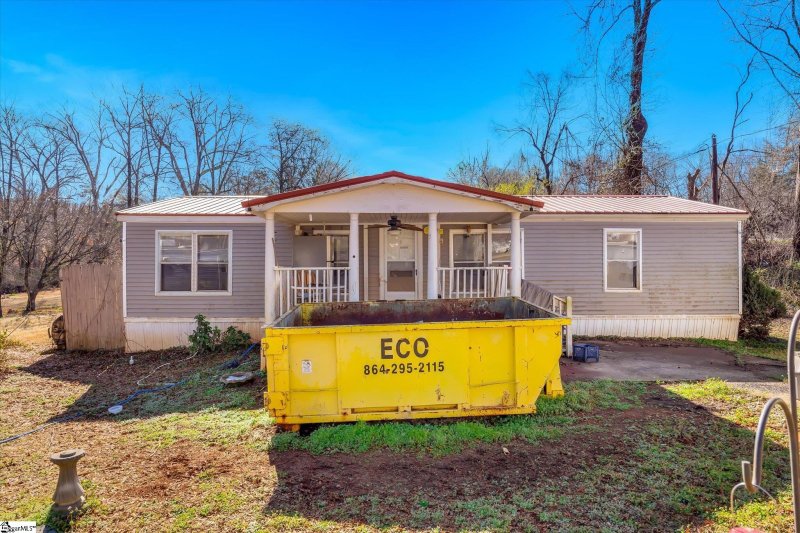 Property image 3 at 108 Shady Acres Circle, Greenville, SC 29611-7076