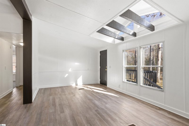 Property image 5 at 605 Englewood Drive, Greenville, SC 29605