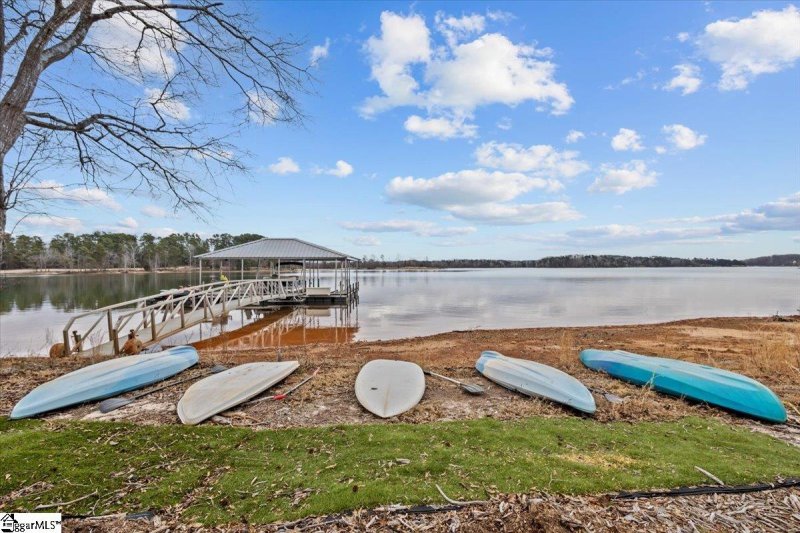 Property image 3 of 145 Brady Drive in Lake Hartwell, Anderson, SC 29626