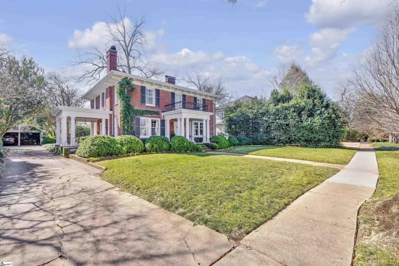 Property image 3 at 18 Crescent Avenue, Greenville, SC 29605