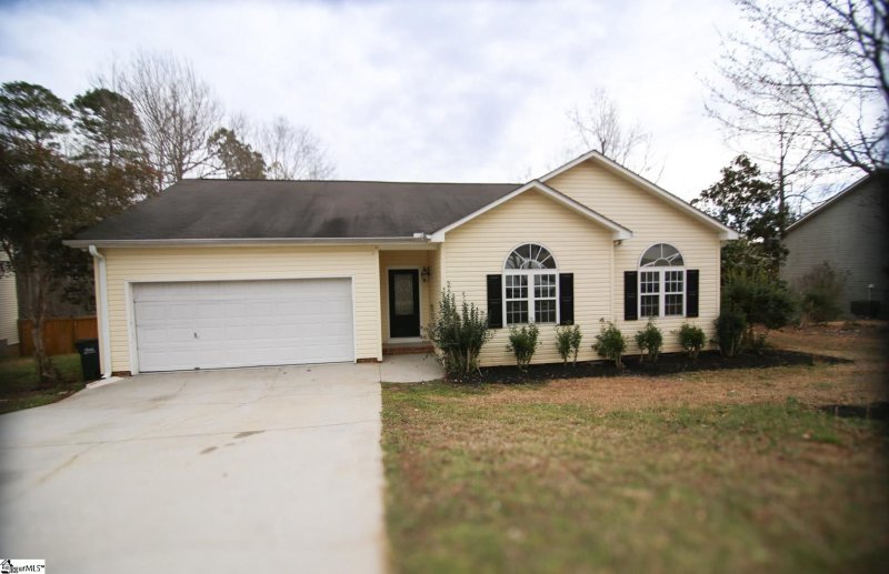 Property image 2 at 8 Waterthrush Way, Simpsonville, SC 29680