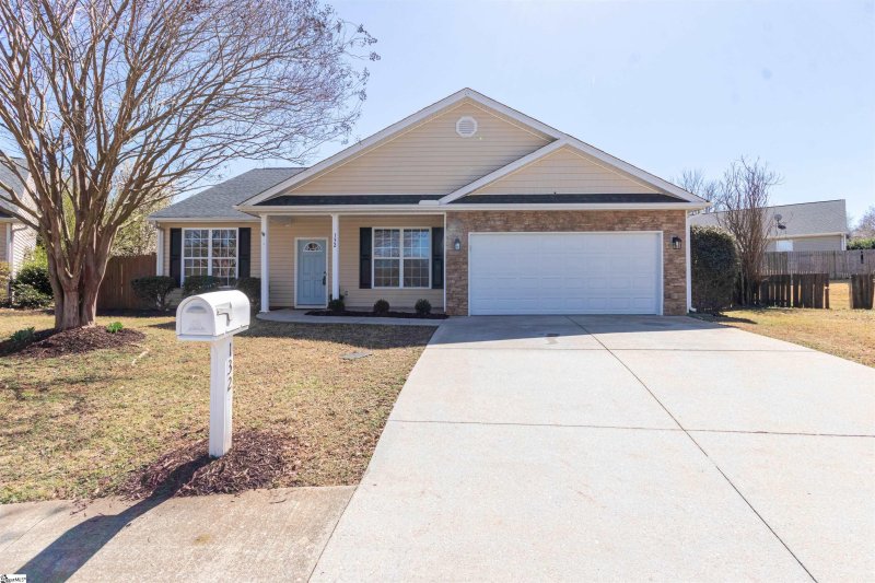 Property image 2 at 132 Bascom Court, Greer, SC 29650