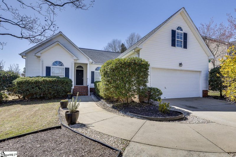 Property image 2 at 201 Sonoma Drive, Mauldin, SC 29662