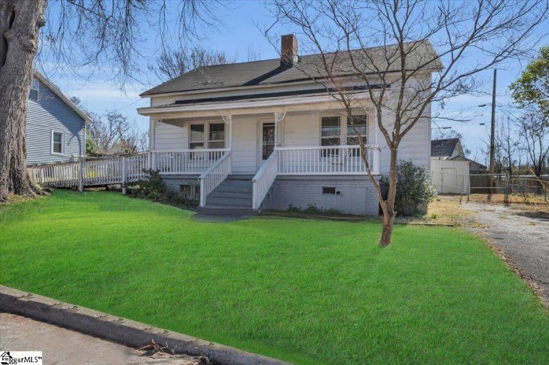 Property image 2 at 41 2nd Street, Greenville, SC 29611