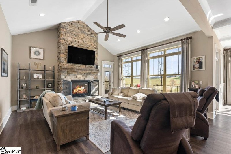 Property image 5 at 220 Lord Byron Lane, Travelers Rest, SC 29690-7212