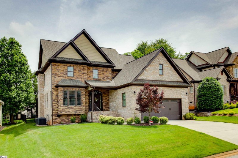 108 Kettle Oak Way