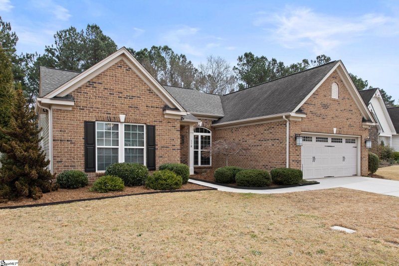 Property image 2 of 578 Shoreline Boulevard in Glen Lake, Boiling Springs, SC 29316
