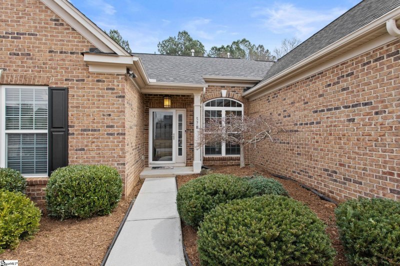 Property image 3 of 578 Shoreline Boulevard in Glen Lake, Boiling Springs, SC 29316