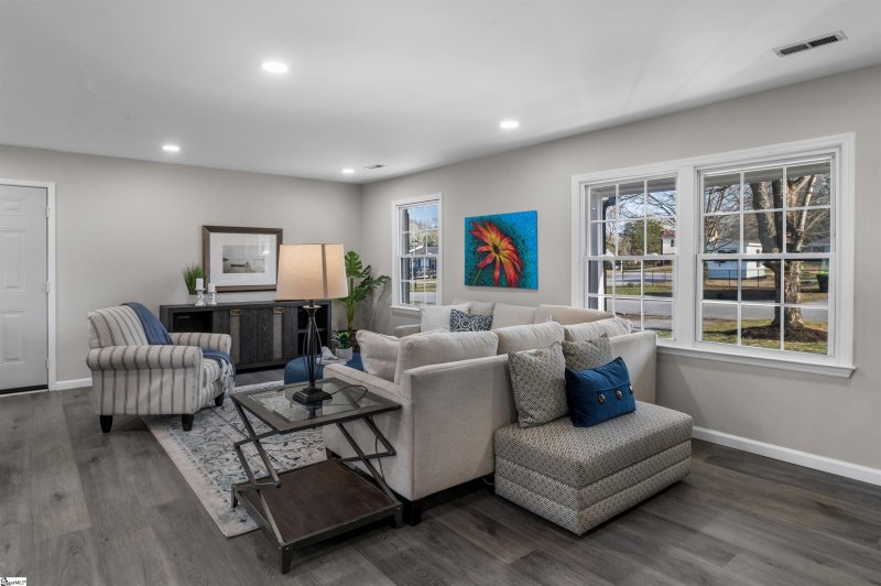 Property image 5 at 112 Sheffield Drive, Piedmont, SC 29673