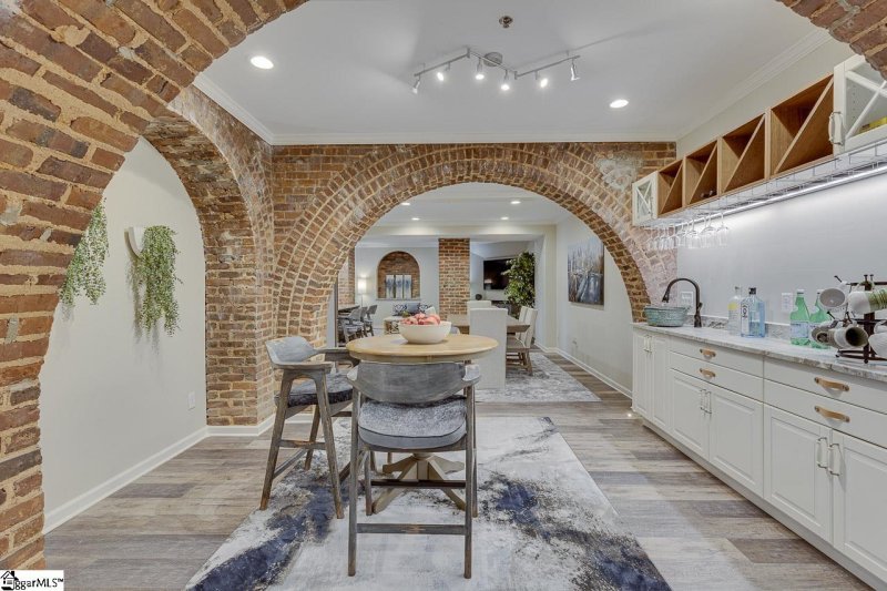 Property image 5 at 400 E Washington Street, Greenville, SC 29601